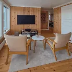 Prázdninový dům In With Wifi